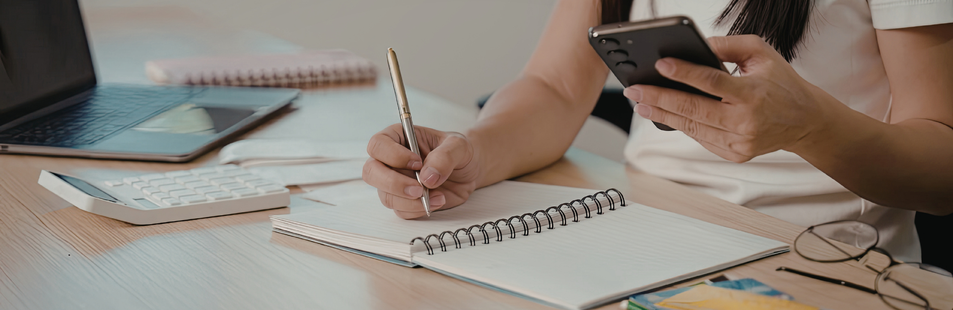 banners estrechos (32) El cómputo del plazo de antelación incluye el día en que se remite la convocatoria, pero no el día en que se celebra la junta.