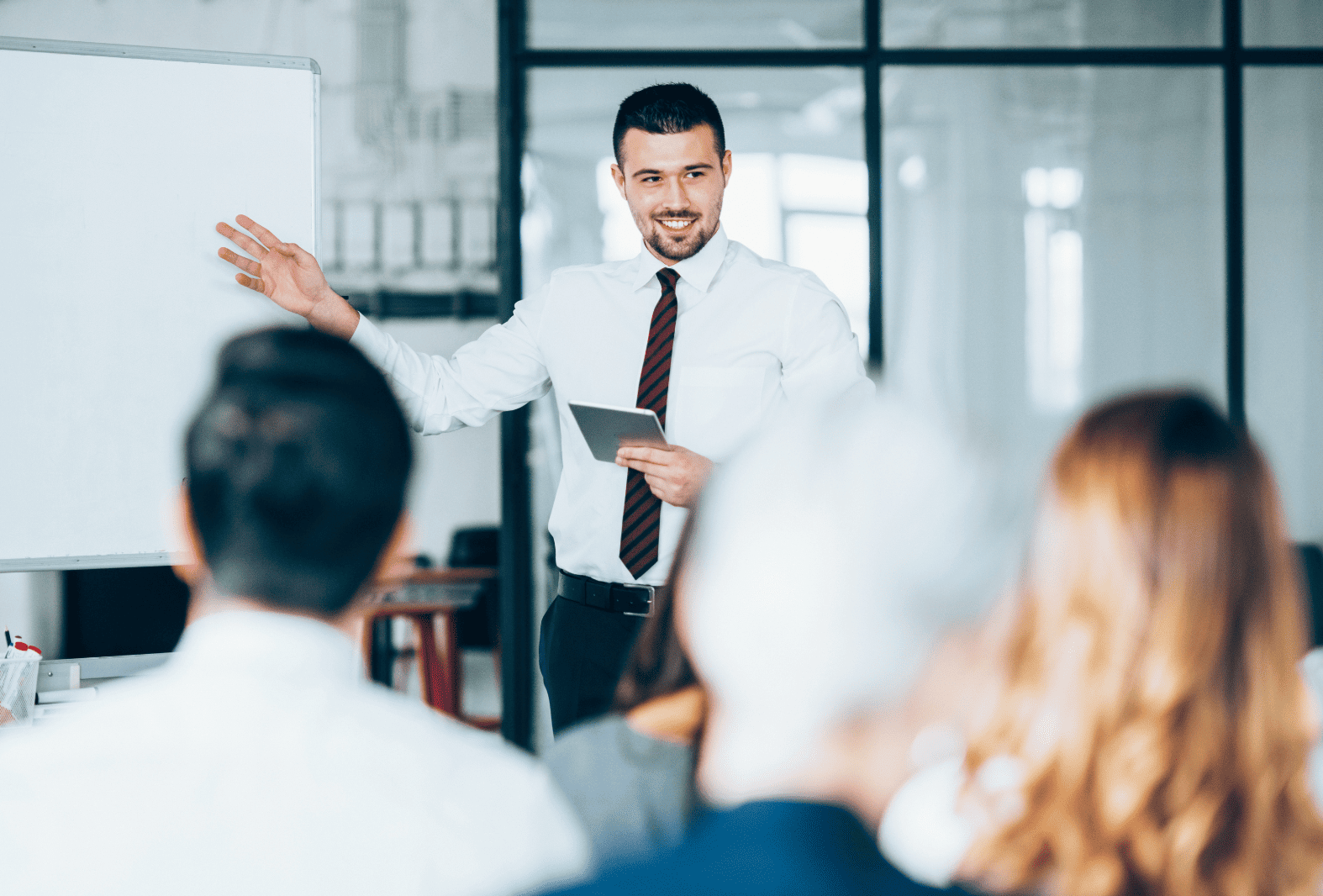 Formación en IA – Abogados en Inteligencia artificial Formación de abogados en Inteligencia Artificial - IA, Gemini, Chat GPT, Copilot - Formación de IA para empresas